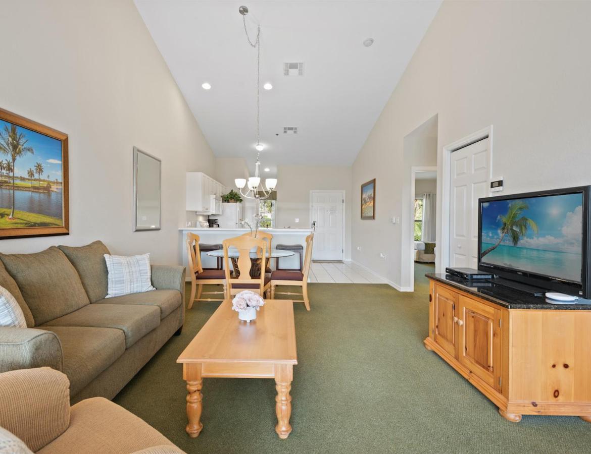 Lely Greenlinks Top Floor - On Golf Course, Minutes From Beaches, Downtown! Нейплсз Екстер'єр фото
