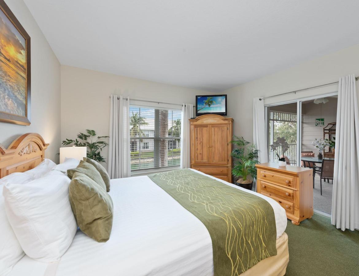 Lely Greenlinks Top Floor - On Golf Course, Minutes From Beaches, Downtown! Нейплсз Екстер'єр фото
